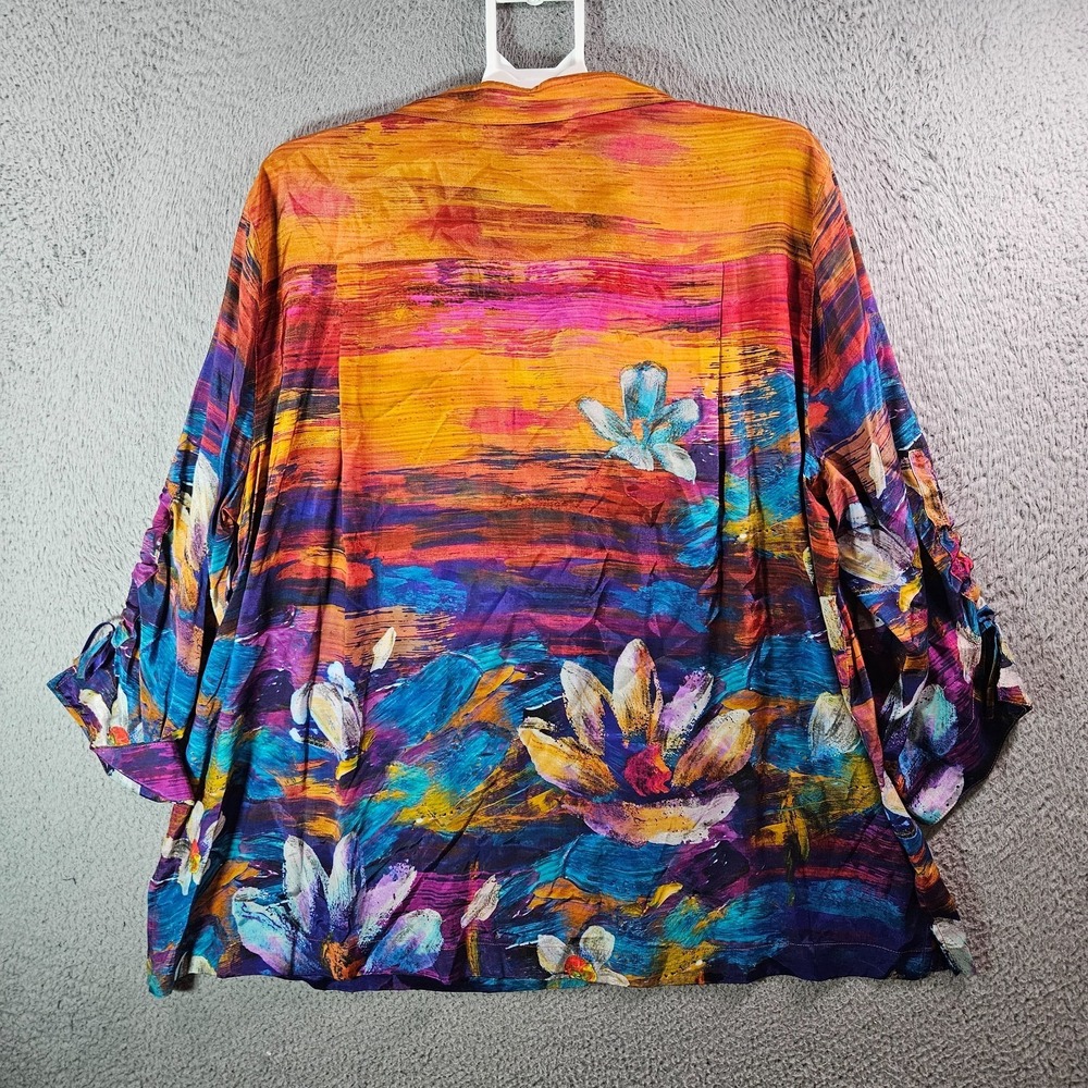 $119 NEW John Mark Top Shirt Women 2X 1/2 Button Floral Painting Lightweight - Picture 8 of 11